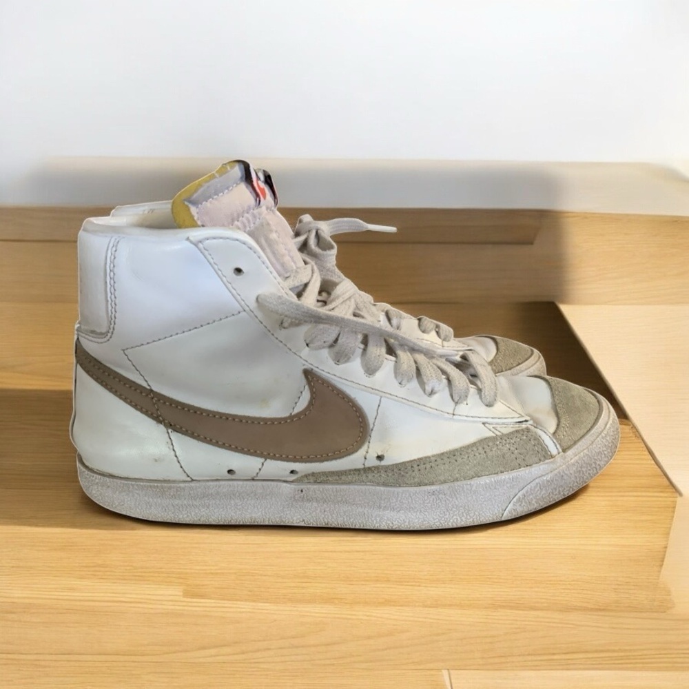 Nike Womens Blazer Mid 77 CZ1055-118 White Basketball Shoes Sneakers Size 8.5